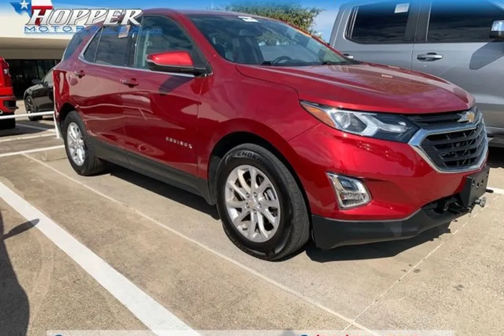 2019 Chevrolet Equinox LT photo 1