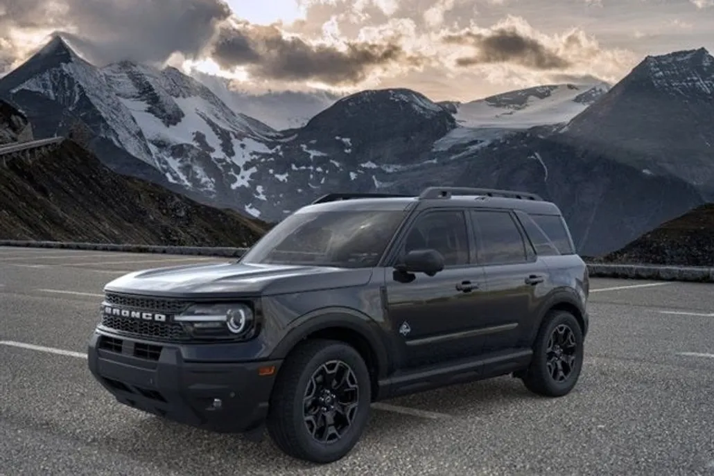 2025 Ford Bronco Sport Outer Banks photo 1