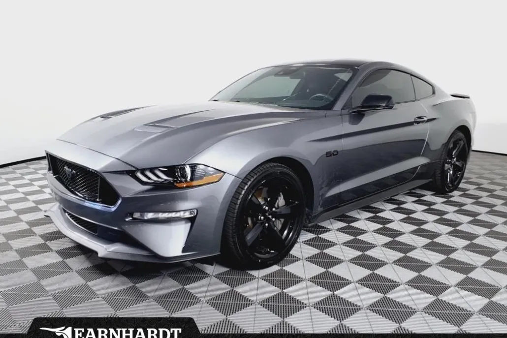 2022 Ford Mustang GT Premium photo 1
