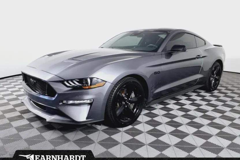 2022 Ford Mustang GT Premium photo 1