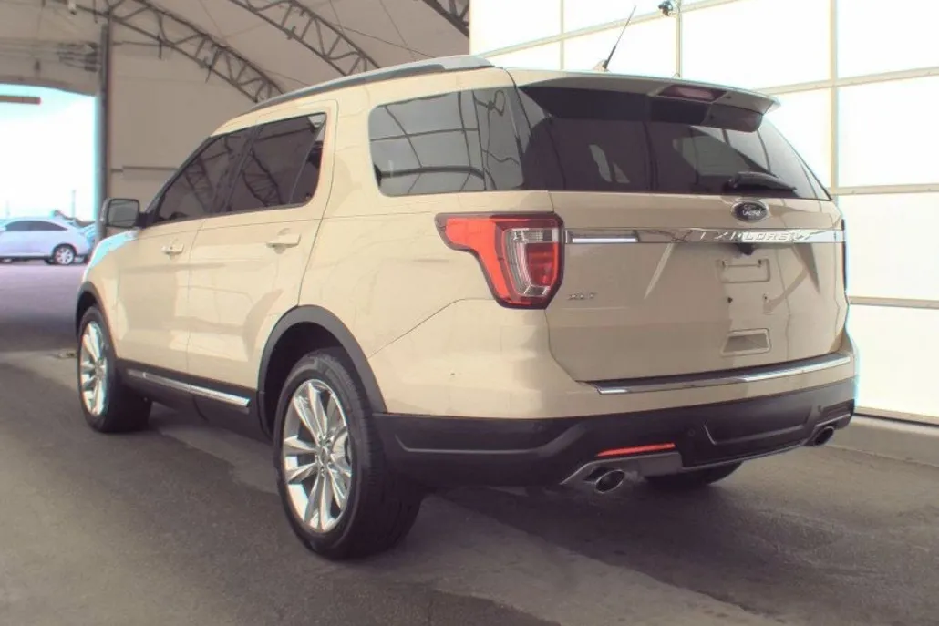 2018 Ford Explorer XLT photo 1