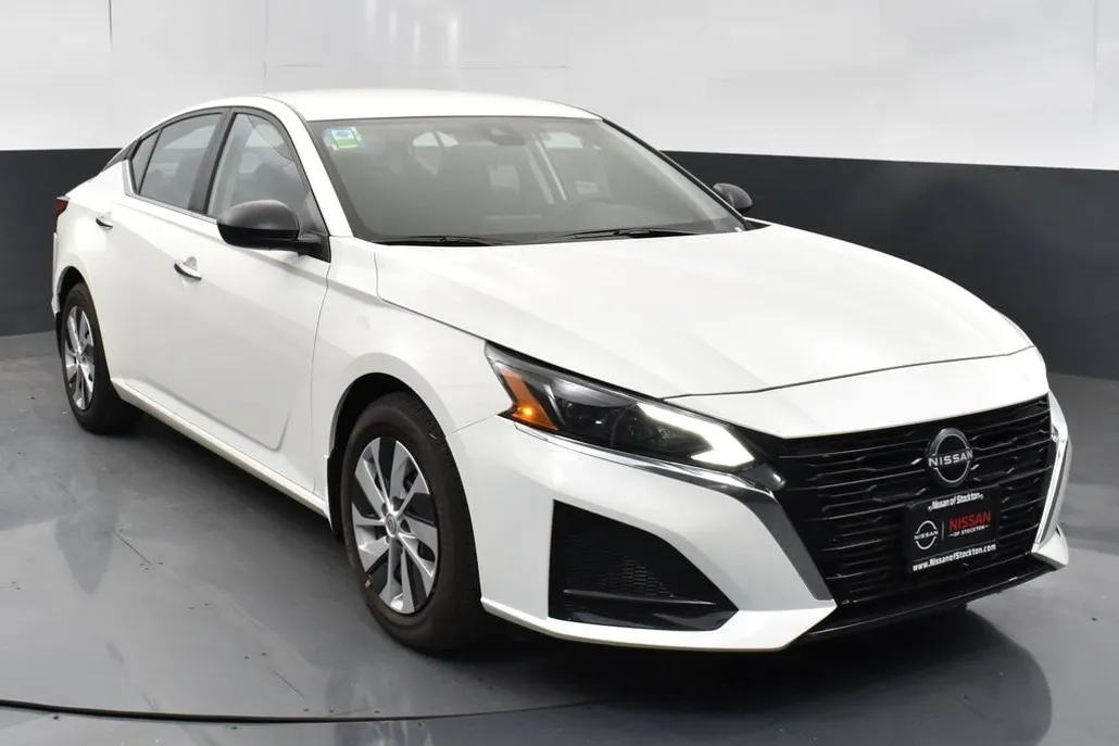 2025 Nissan Altima 2.5 S photo 1
