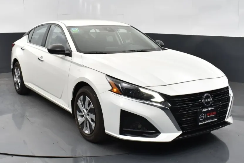 2025 Nissan Altima 2.5 S photo 1