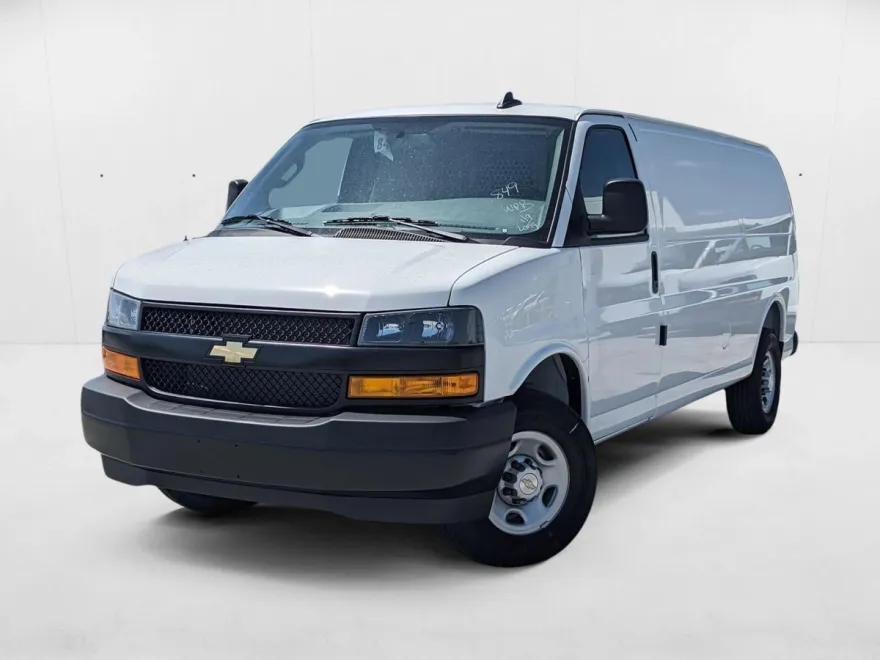 2025 Chevrolet Express Cargo 2500 photo 1
