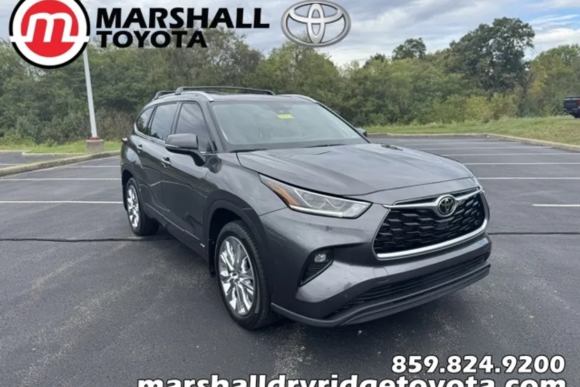 2023 Toyota Highlander Limited photo 1
