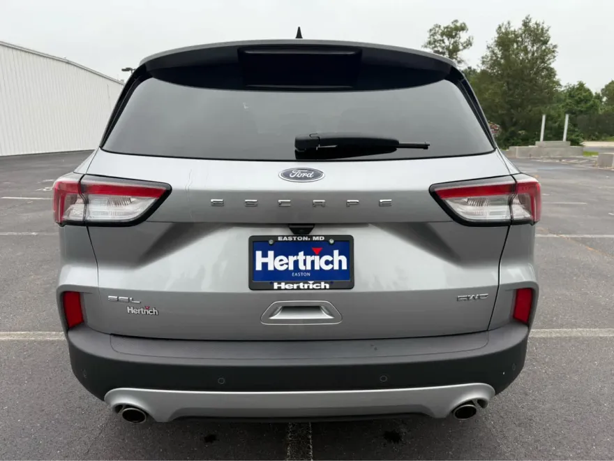 2022 Ford Escape SEL photo 1