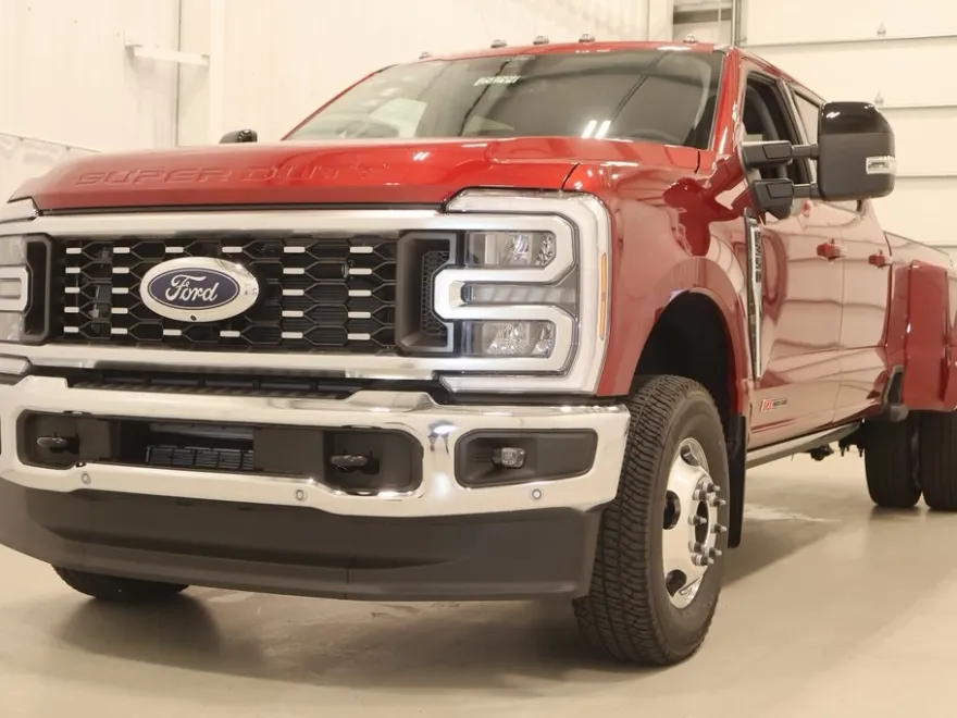 2025 Ford F-350 photo 1