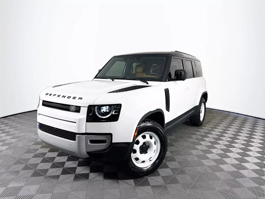 2023 Land Rover Defender 110 S photo 1