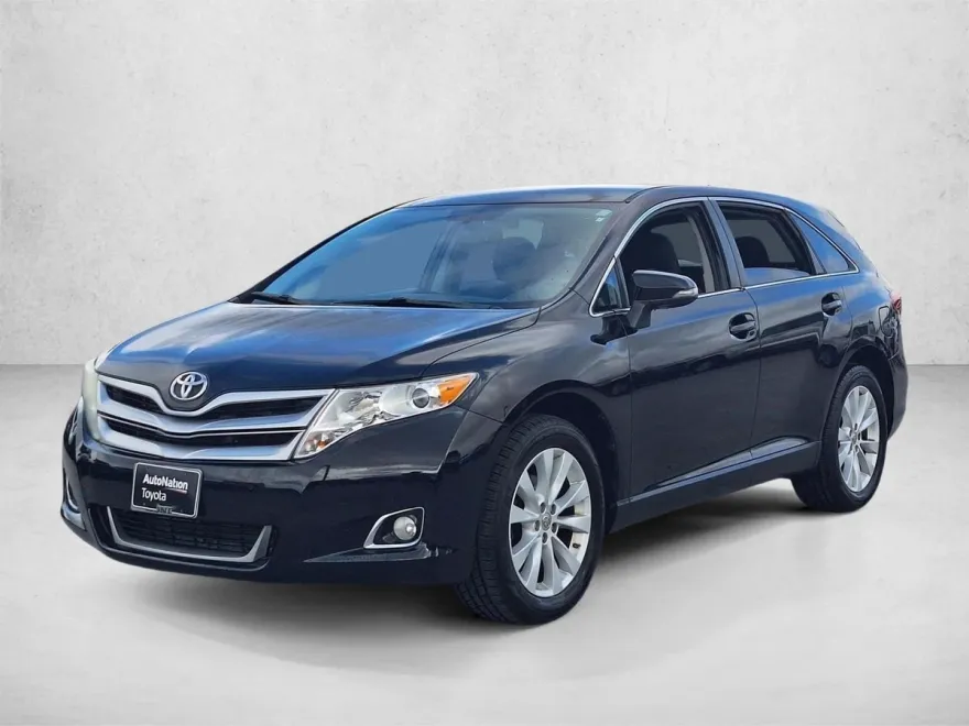 2013 Toyota Venza LE photo 1