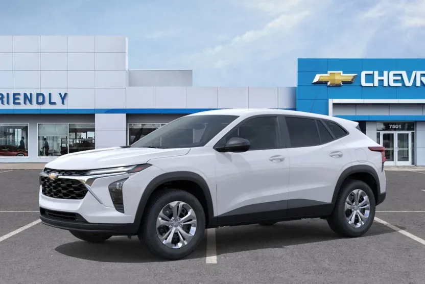 2026 Chevrolet Trax LS photo 1
