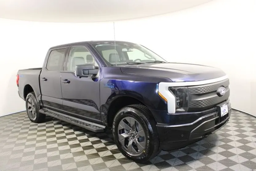 2025 Ford F-150 Lightning photo 1