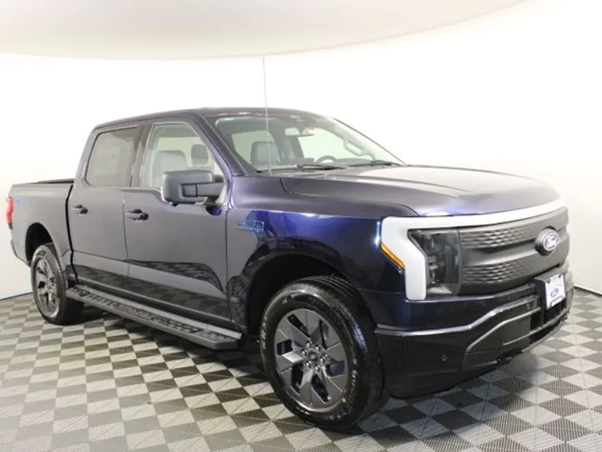 2025 Ford F-150 Lightning photo 1