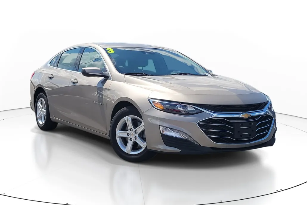 2023 Chevrolet Malibu 1LT photo 1