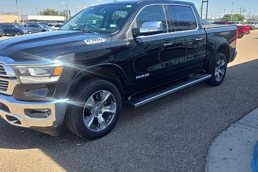 2021 Ram 1500 Laramie photo 1