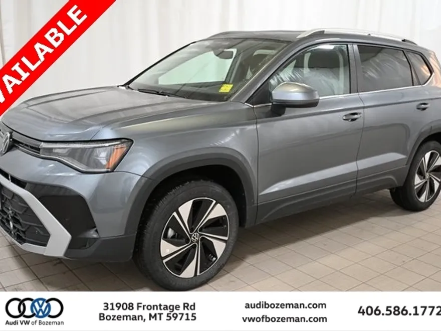 2025 Volkswagen Taos SE photo 1