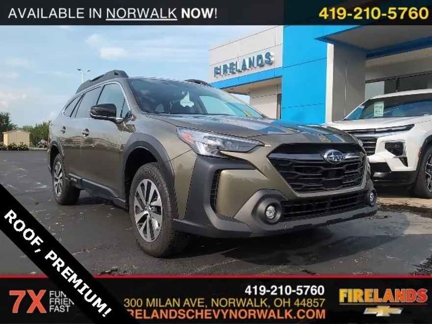 2023 Subaru Outback Premium photo 1