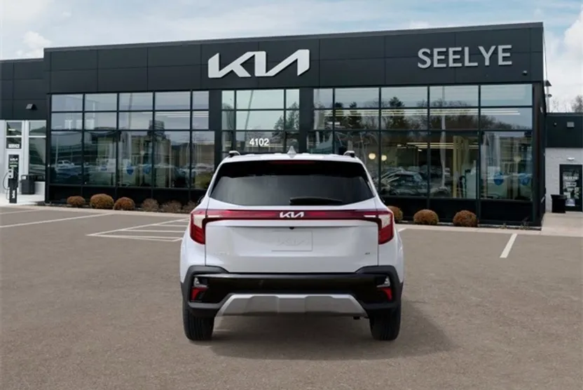 2026 Kia Seltos EX photo 1