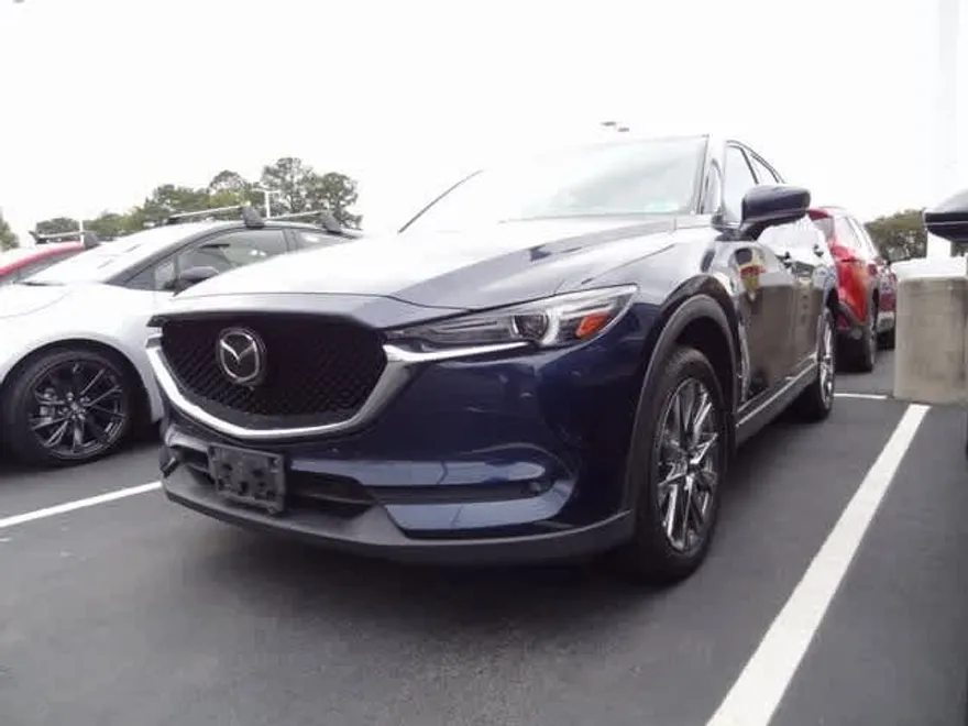 2020 Mazda CX-5 Signature photo 1
