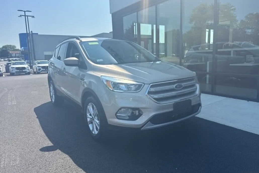 2018 Ford Escape SE photo 1