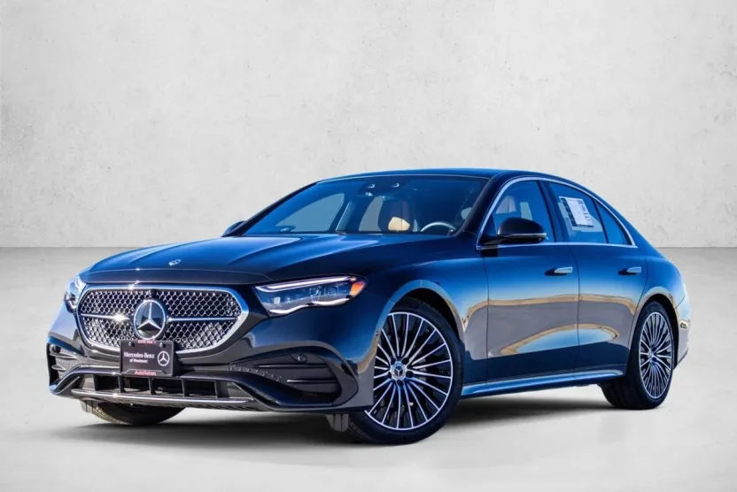 2025 Mercedes Benz E 350 4MATIC Sedan photo 1