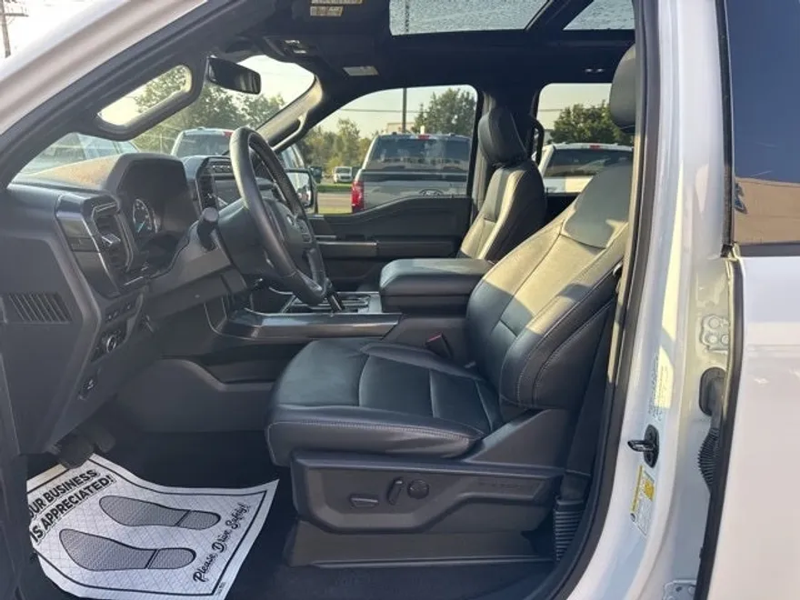 2023 Ford F-150 XLT photo 1