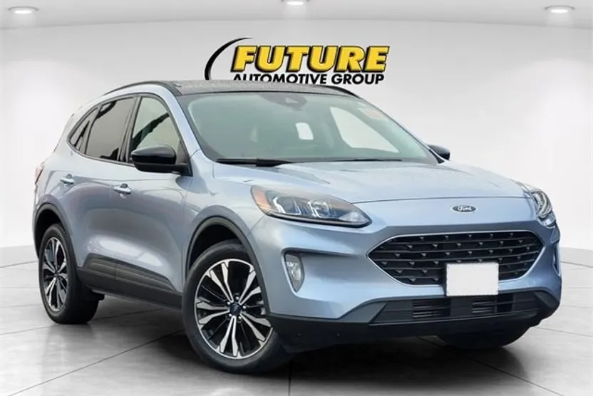 2022 Ford Escape SEL photo 1
