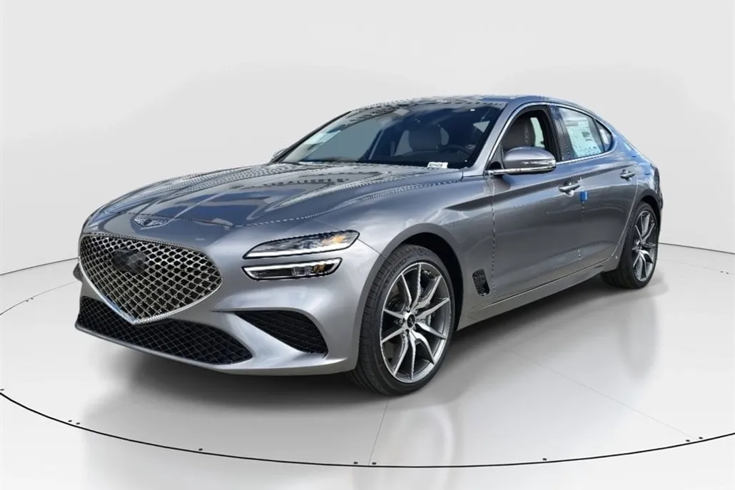 2025 Genesis G70 2.5T photo 1
