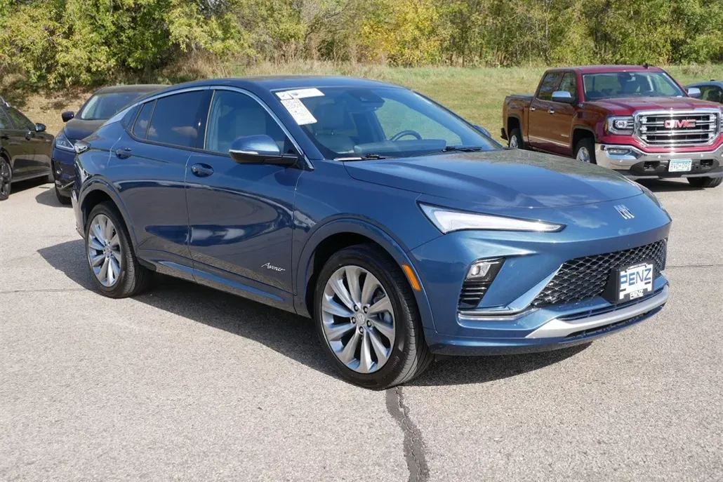 2024 Buick Envista Avenir photo 1