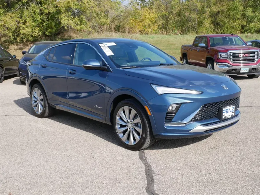 2024 Buick Envista Avenir photo 1