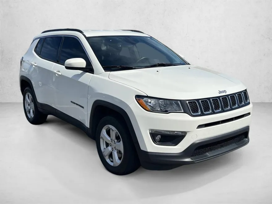 2018 Jeep Compass Latitude photo 1