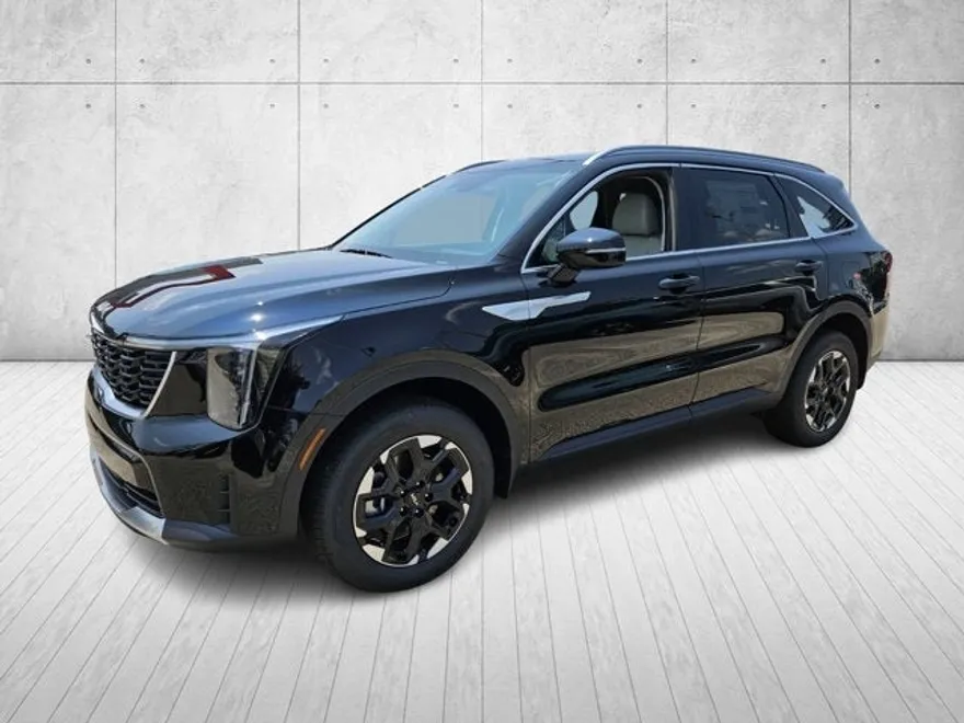 2025 Kia Sorento S photo 1