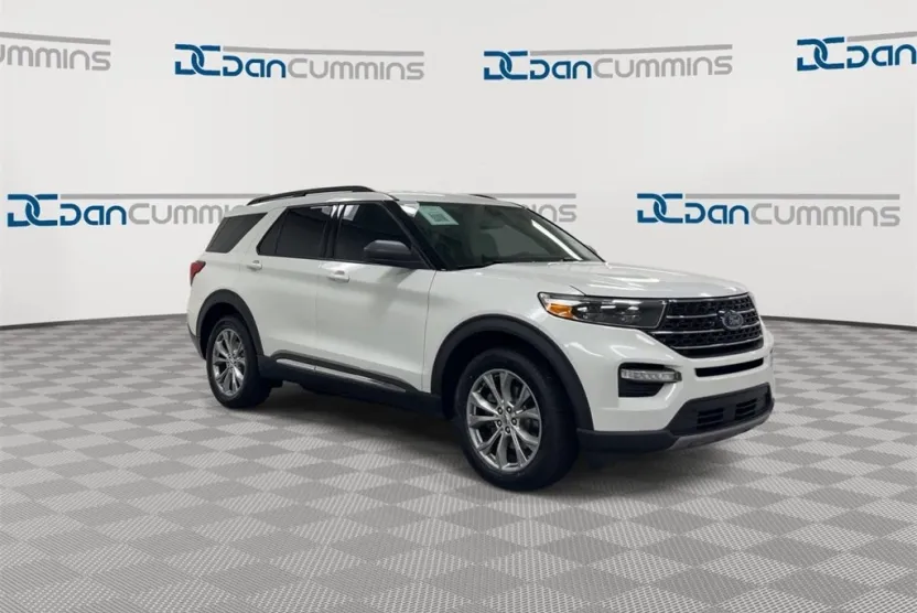 2020 Ford Explorer XLT photo 1
