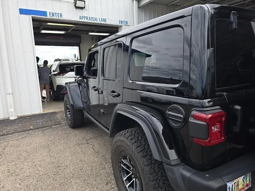 2024 Jeep Wrangler Rubicon X photo 1