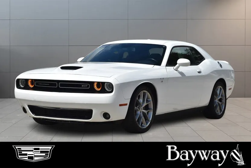 2022 Dodge Challenger GT photo 1