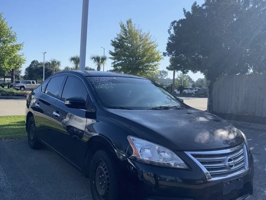 2014 Nissan Sentra SV photo 1