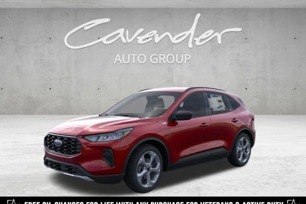 2025 Ford Escape ST-Line photo 1