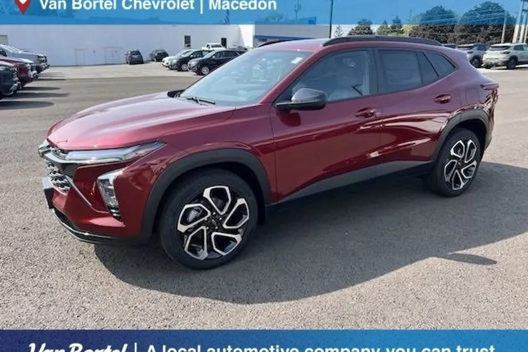 2025 Chevrolet Trax photo 1
