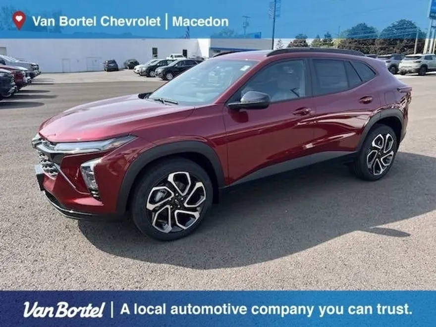 2025 Chevrolet Trax photo 1