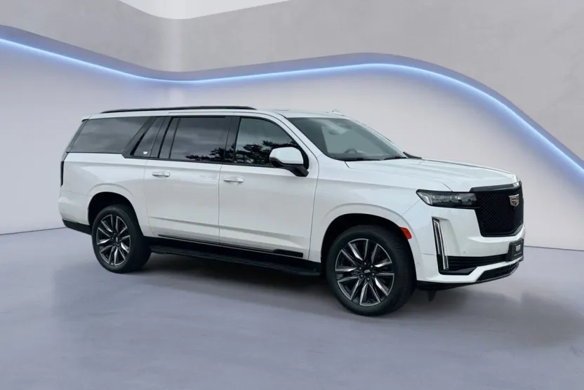 2021 Cadillac Escalade ESV Sport photo 1