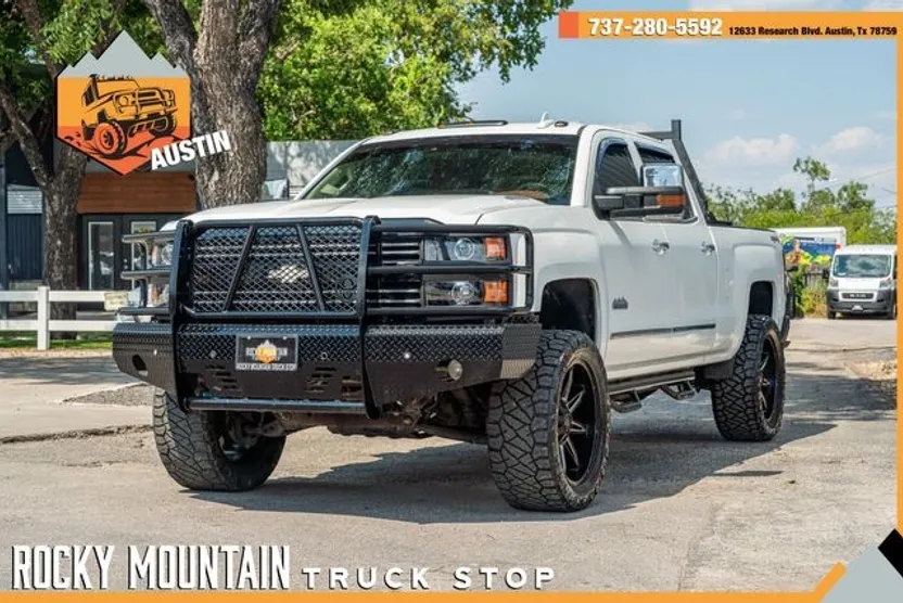 2015 Chevrolet Silverado 2500HD High Country photo 1