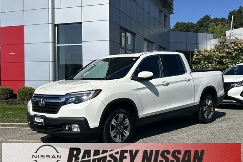 2019 Honda Ridgeline RTL-T photo 1
