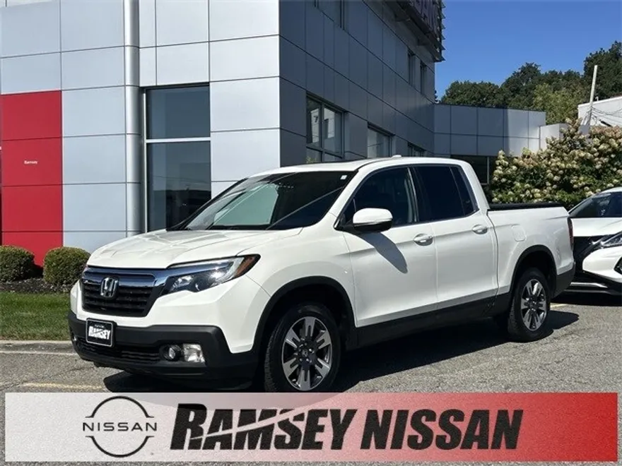 2019 Honda Ridgeline RTL-T photo 1