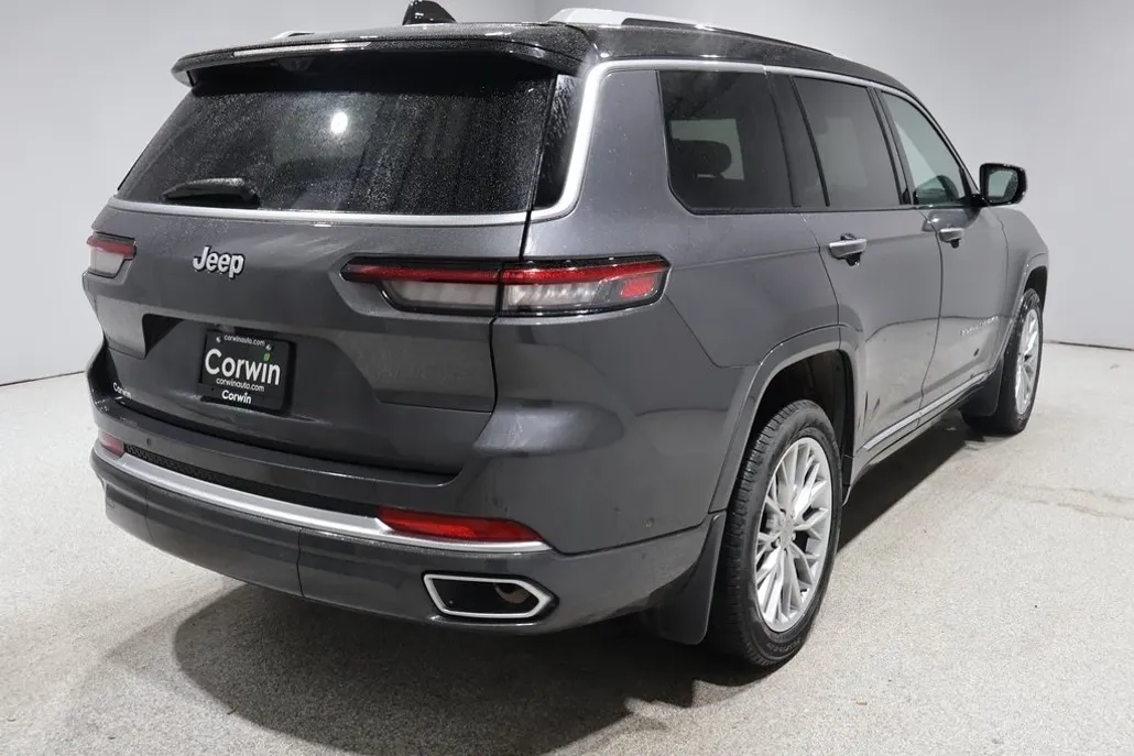 2022 Jeep Grand Cherokee L Summit photo 1
