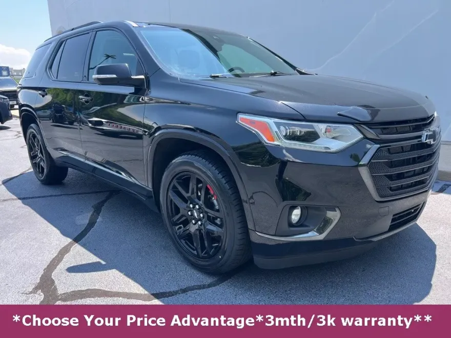 2021 Chevrolet Traverse Premier photo 1