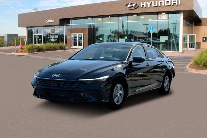 2025 Hyundai Elantra SE photo 1