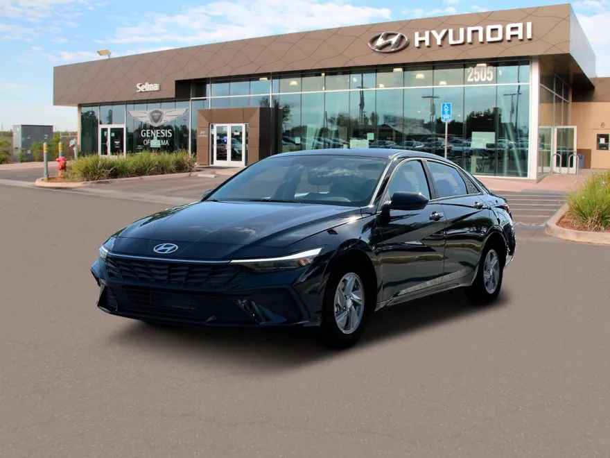 2025 Hyundai Elantra SE photo 1