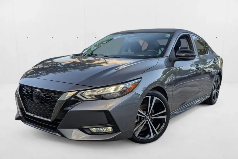 2022 Nissan Sentra SR photo 1