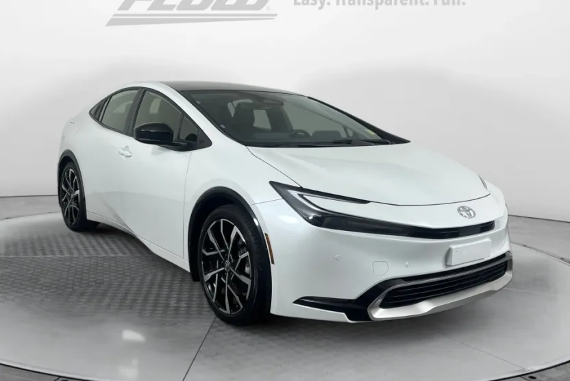 2024 Toyota Prius Prime XSE photo 1