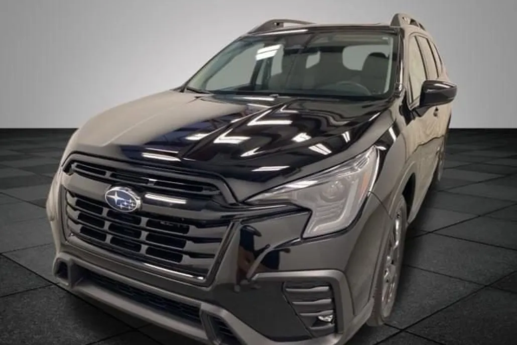 2024 Subaru Ascent Onyx Edition photo 1