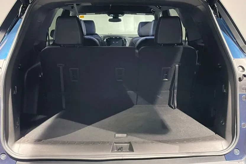 2023 Chevrolet Traverse Leather photo 1